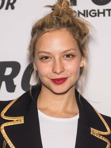 Annabelle Dexter-Jones Headshot