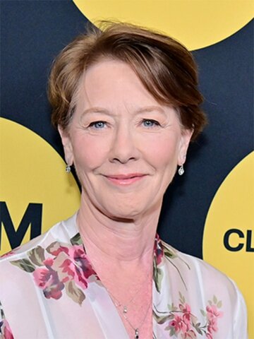 Ann Cusack Headshot