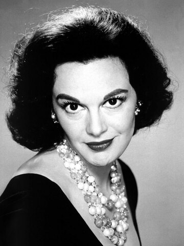 Patricia Medina Headshot