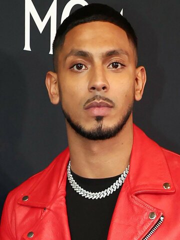 Sean Sagar Headshot