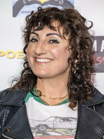 Steph Tolev Headshot