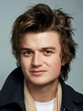 We have such sights to show you! — JOE KEERY as KURT KUNKLE in SPREE (2020)