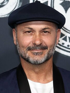 Steve Bastoni