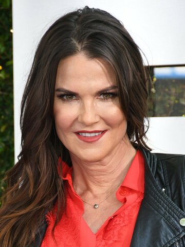 Amy Dumas Headshot