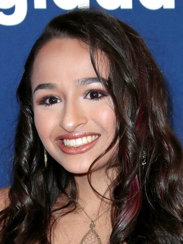 Jazz Jennings Headshot