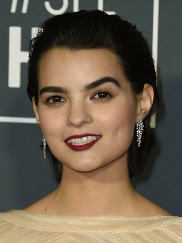 Brianna Hildebrand Headshot