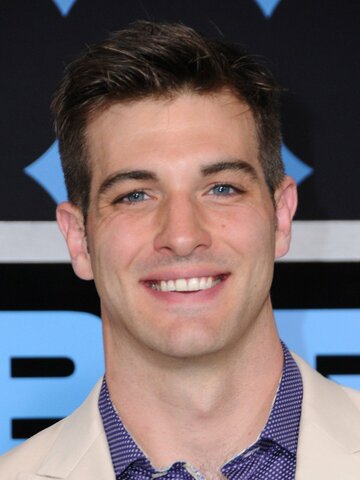 Jake Allyn Headshot