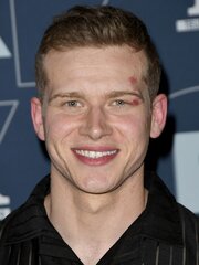 Oliver Stark