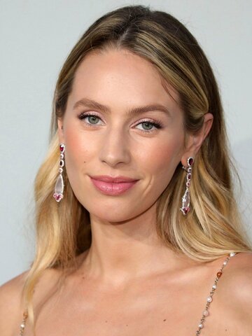 Dylan Penn Headshot