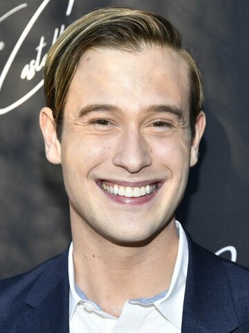 Tyler Henry Headshot