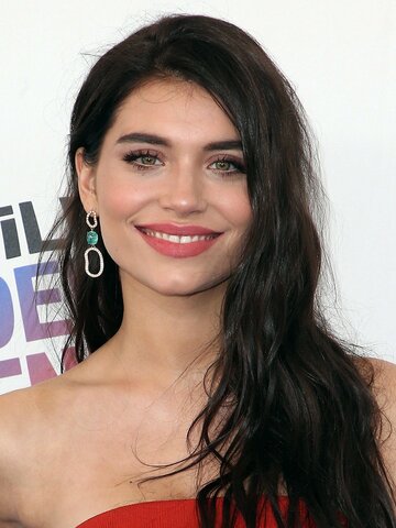 Eva De Dominici Headshot