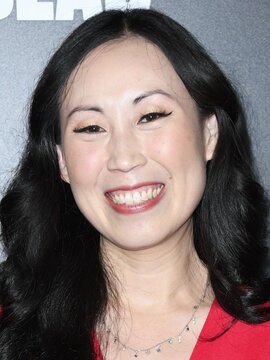 Angela Kang Headshot