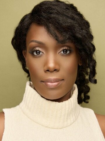 Carolyn Michelle Smith Headshot