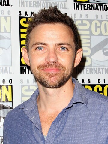 Cameron Welsh Headshot