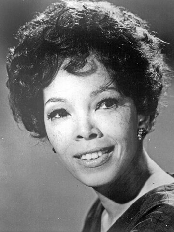 Olga James Headshot