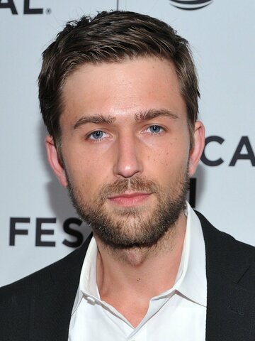 Brandon Sklenar Headshot