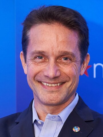 Fabien Cousteau Headshot