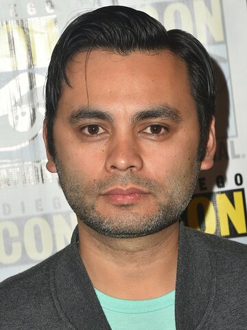 Adam Muto Headshot