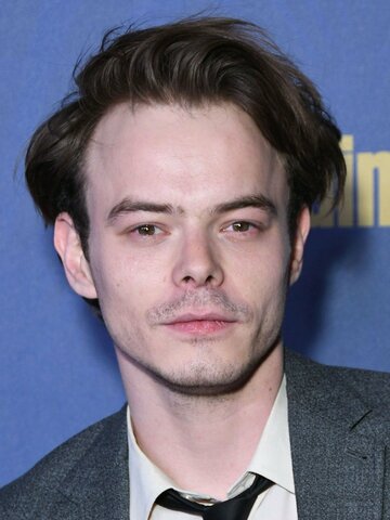 Charlie Heaton Headshot