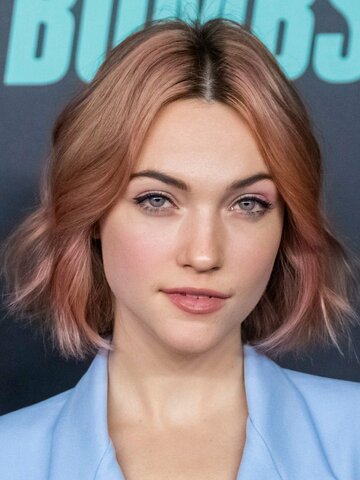 Violett Beane Headshot
