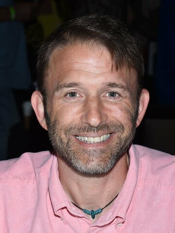 Ilan Mitchell-Smith Headshot