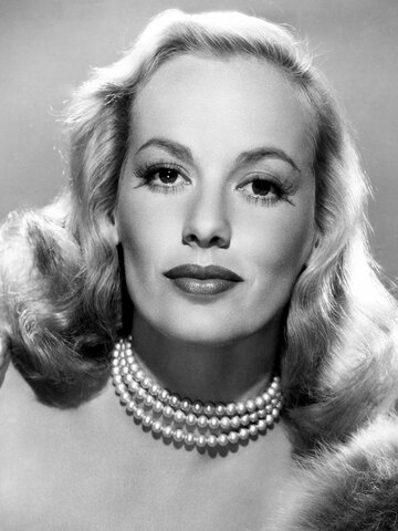 Faye Emerson Headshot