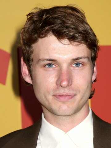 Nicholas Denton Headshot