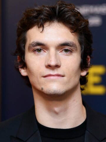 Fionn Whitehead Headshot