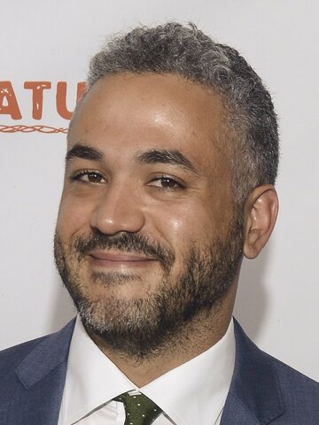 Oz Rodriguez Headshot