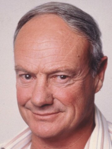 Glynn Edwards Headshot