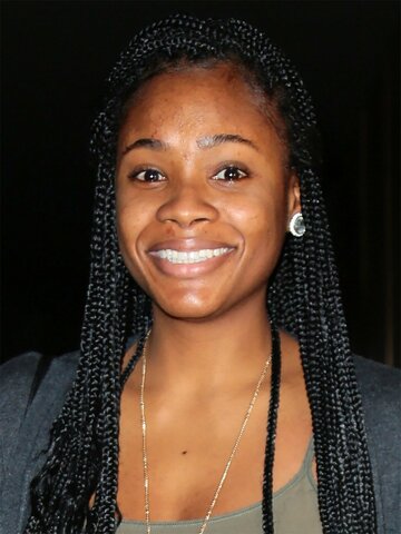 Michaela Bradshaw Headshot