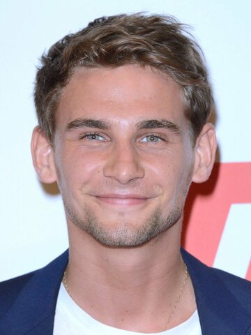 Freddie Thorp Headshot