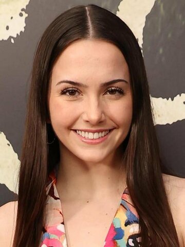 Hannah Cheramy Headshot