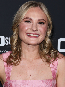 Sarah Borne Headshot