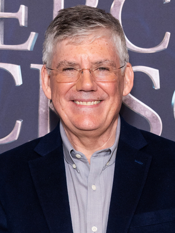 Rick Riordan Headshot