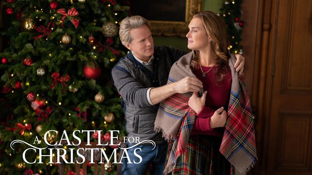 A Castle for Christmas key art