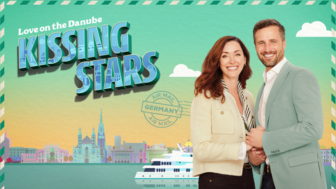 Love on The Danube: Kissing Stars